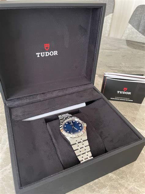 tudor 01